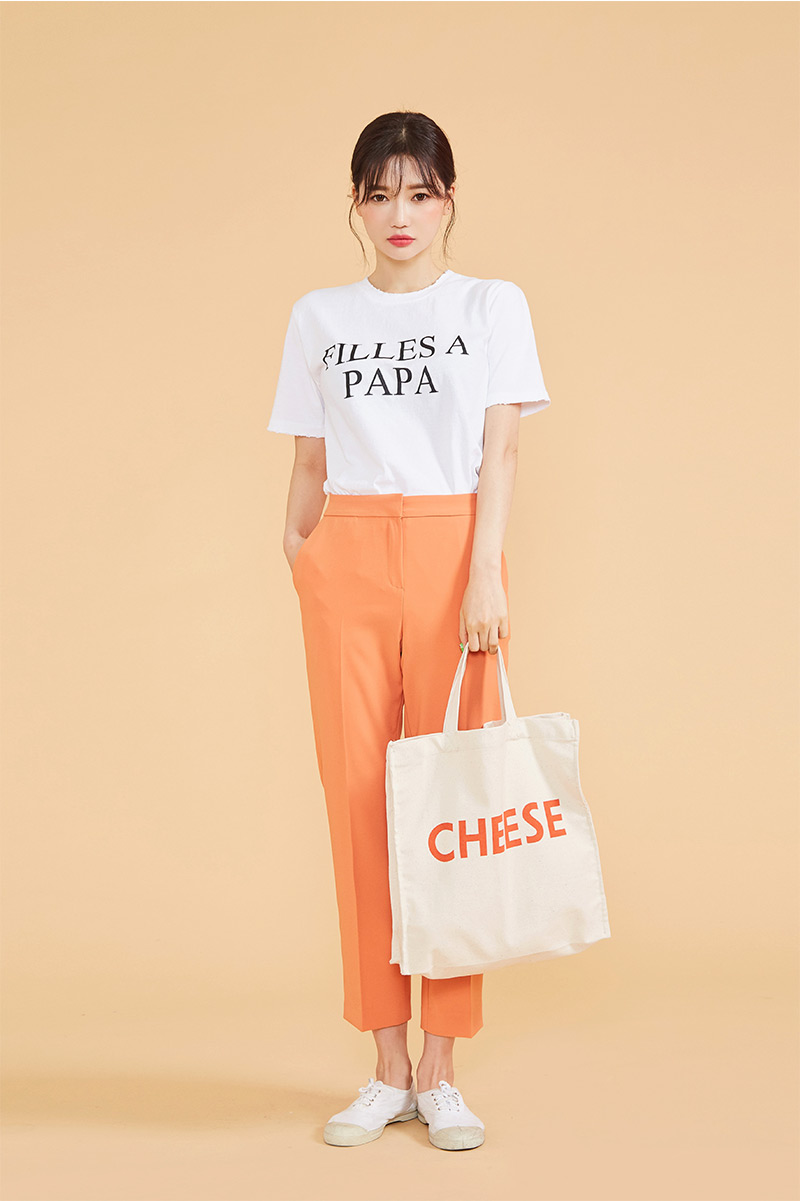 最新韓版服裝，時(shí)尚潮流的背景、影響與地位分析