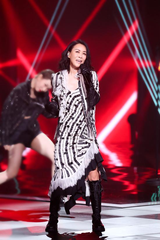 那英新歌，學(xué)習(xí)之旅的自信旋律，變化中的成就與旋律