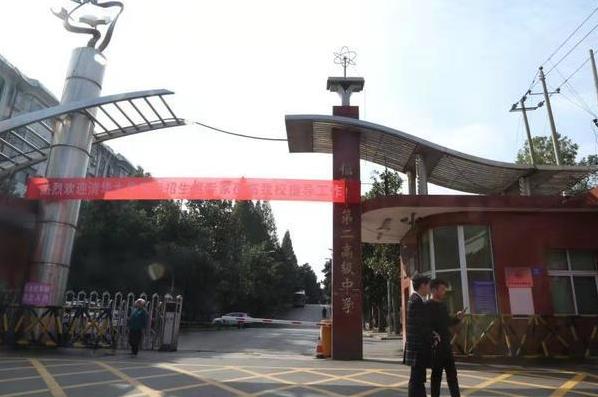 信陽車禍背后的故事，小巷美食寶藏與意外瞬間揭秘