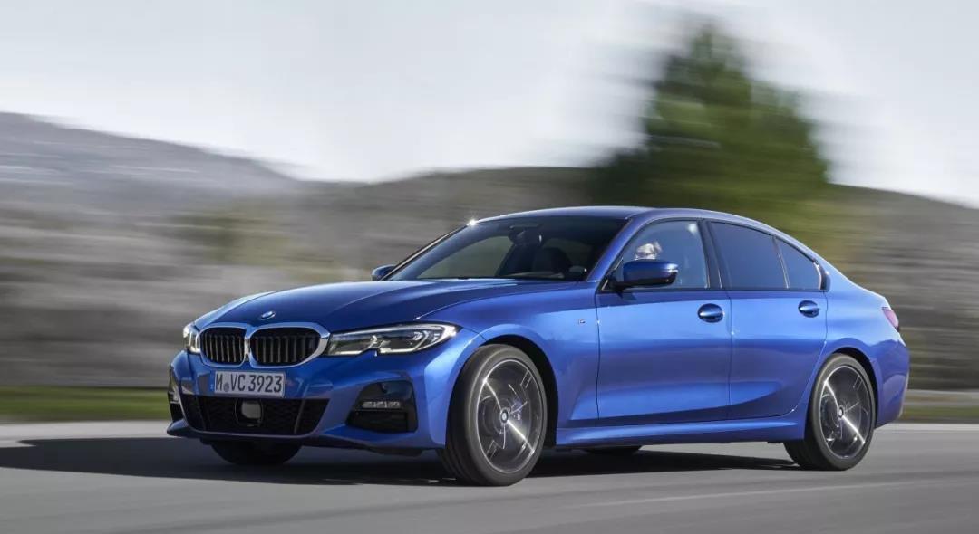 寶馬最新轎跑，購(gòu)買(mǎi)與使用指南全解析