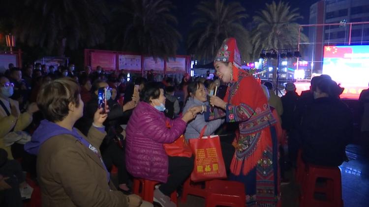 運(yùn)動(dòng)場(chǎng)館燈具 第337頁