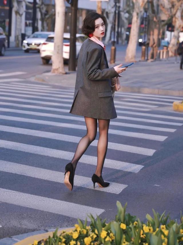 警惕非法色情內(nèi)容，遠(yuǎn)離辣文絲襪誘惑，尋找健康娛樂方式