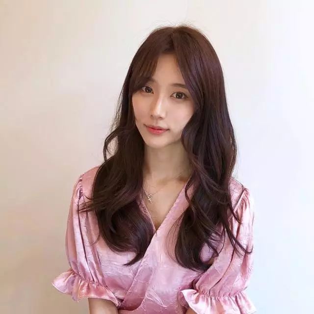 2024中長發(fā)最新發(fā)型女，指南與步驟詳解，打造時尚發(fā)型！