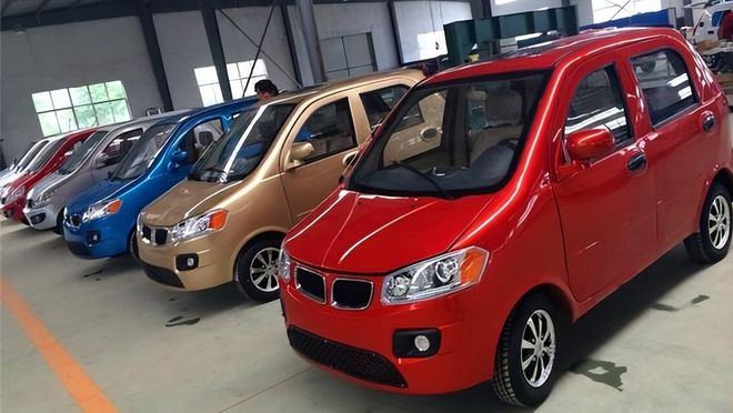 最新款老年代步車圖片，交通工具的革新與爭(zhēng)議熱議焦點(diǎn)