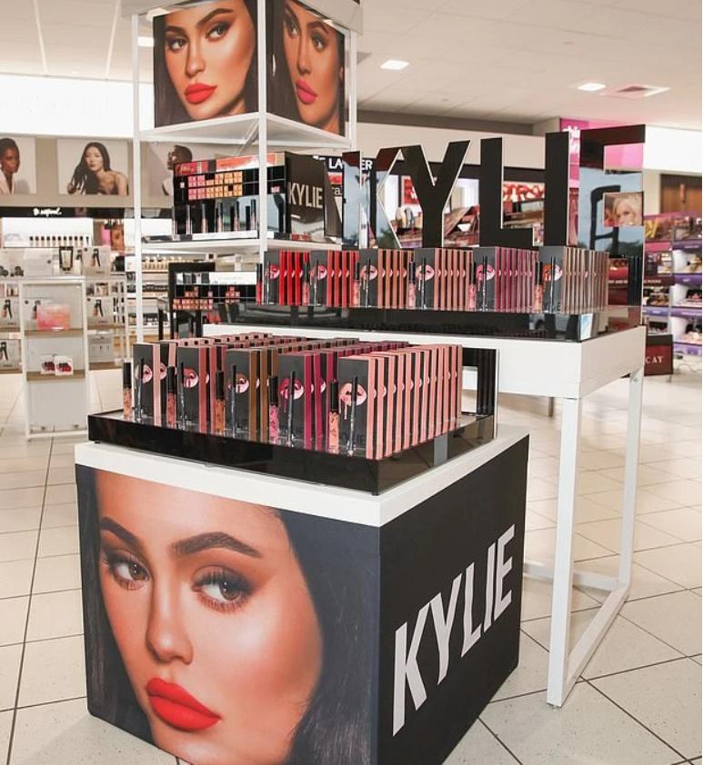 最新財務造假公司,最新財務造假公司，背景、事件、影響與地位