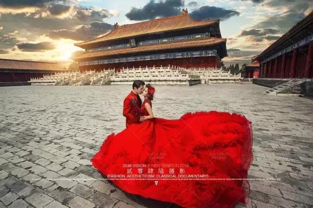 時(shí)代背景下的影像藝術(shù)探索，最新外景拍照風(fēng)格揭秘