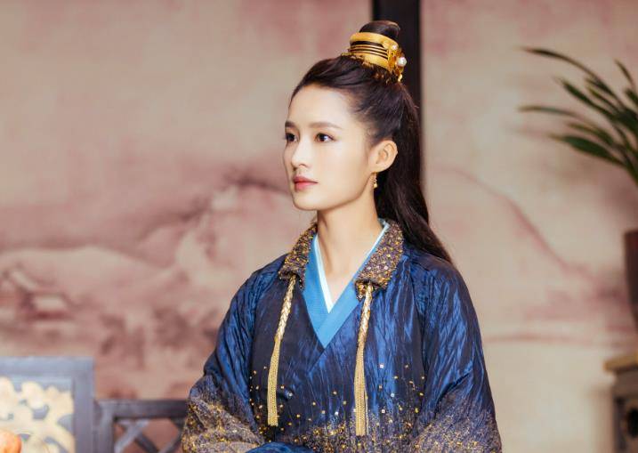 演員李齡，與自然美景的邂逅與內(nèi)心寧?kù)o之旅