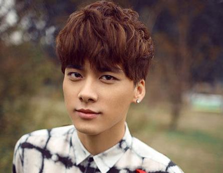 李易峰，熒屏風(fēng)云人生與溫暖友情的電視劇全紀(jì)錄