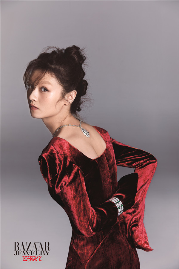 演員春夏照片，光影藝術(shù)中的璀璨人生