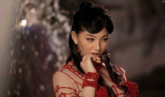 肉蒲團(tuán)女演員的勵(lì)志之旅，變化、自信與成就感的探索