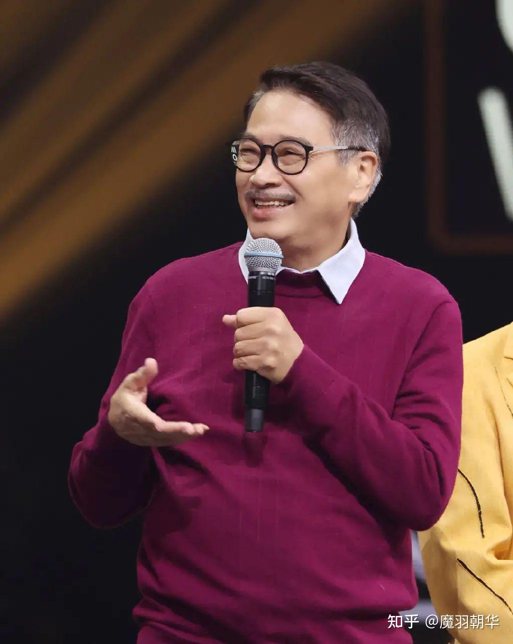 笑星男演員，從舞臺(tái)到心靈的自信閃耀之旅，成就感的追求之路