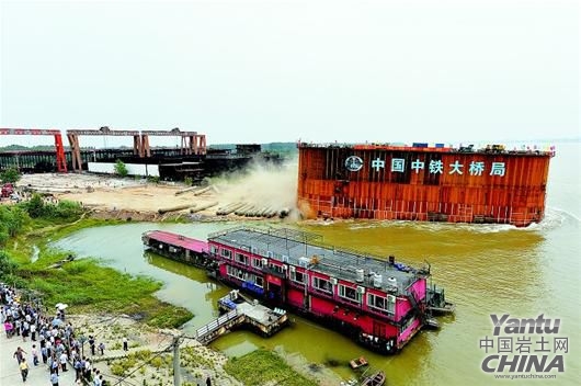 楊泗港長江大橋最新動態(tài)，全面指南與詳細(xì)步驟解讀
