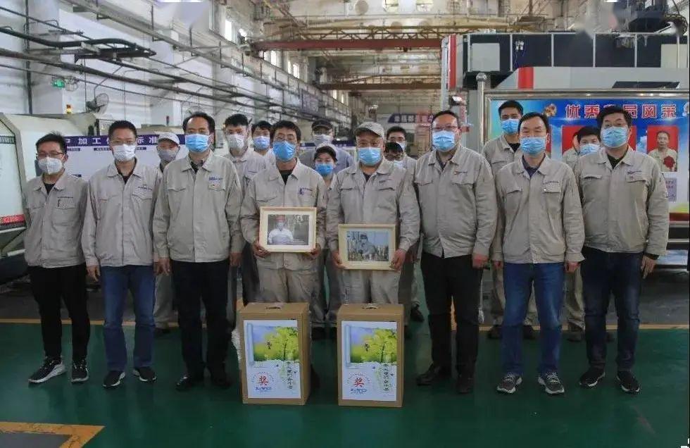 洛軸集團(tuán)最新動(dòng)態(tài)，轉(zhuǎn)動(dòng)中的溫情與陪伴日常小故事