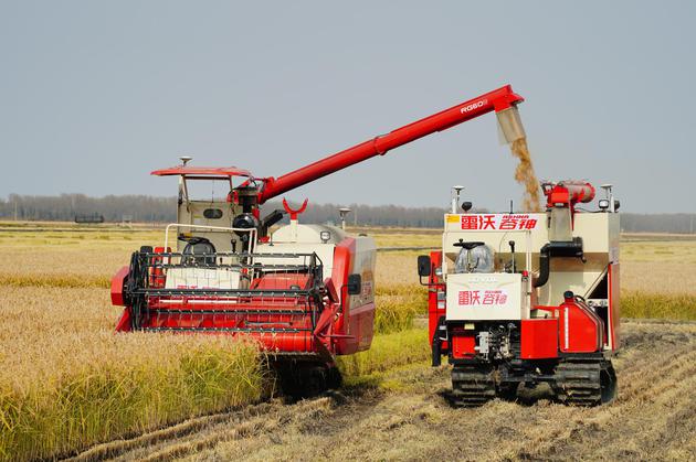 最新農(nóng)業(yè)機(jī)械探秘，小巷深處的農(nóng)業(yè)黑科技揭秘