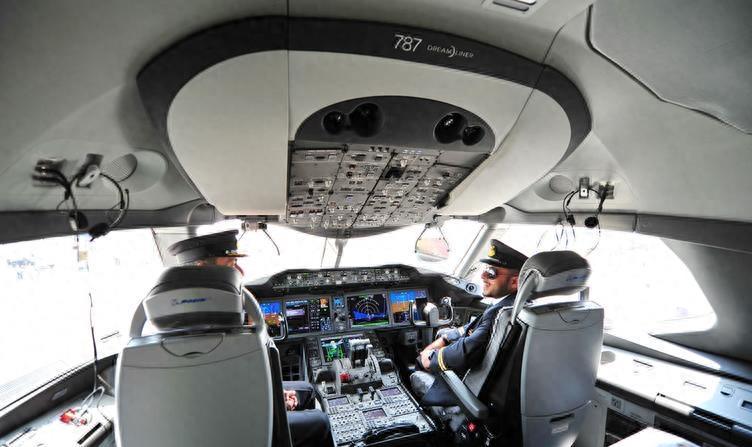 2013年飛機(jī)最新報(bào)價(jià)深度探討，以當(dāng)年市場(chǎng)為例