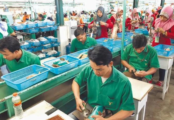 九興鞋業(yè)最新職位招聘，日常趣事與職業(yè)發(fā)展的交匯點(diǎn)