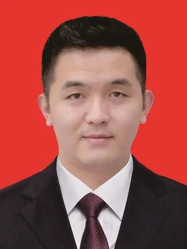 四川干部任前公示，探索小巷中的獨(dú)特風(fēng)味小店之旅