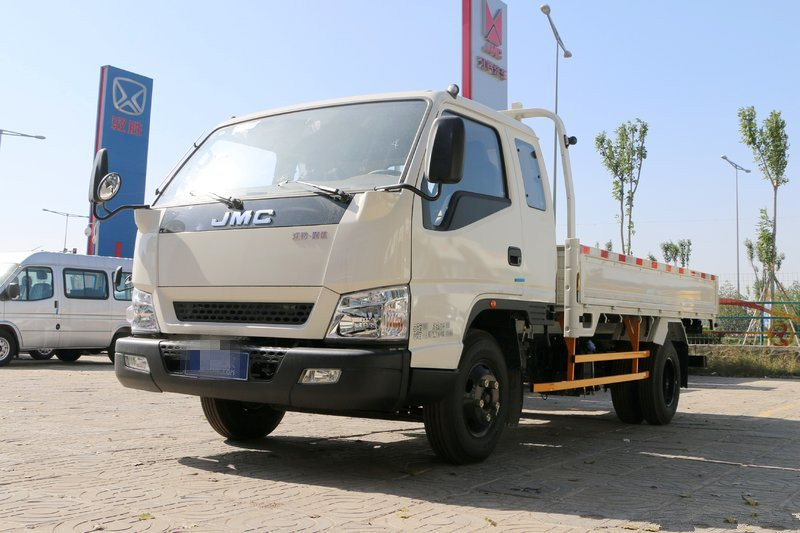 江鈴輕卡一排半最新款，友情滿載的溫馨日常之旅