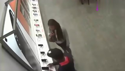 高科技產(chǎn)品的革新之旅，體驗(yàn)未來(lái)科技生活的狠偷偷最新之旅