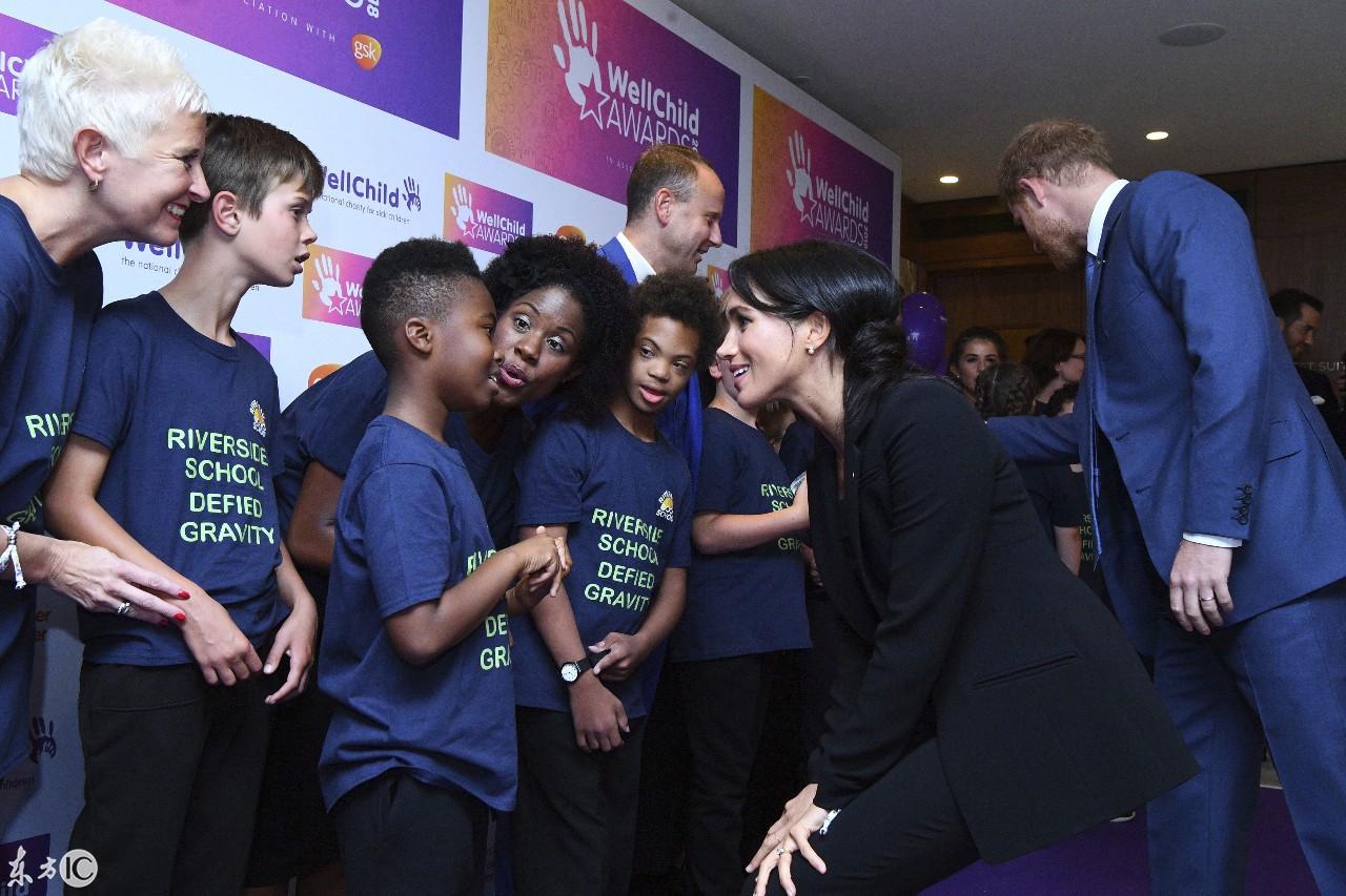 英國王妃凱特最新服裝引領時尚潮流，英倫風尚再燃！