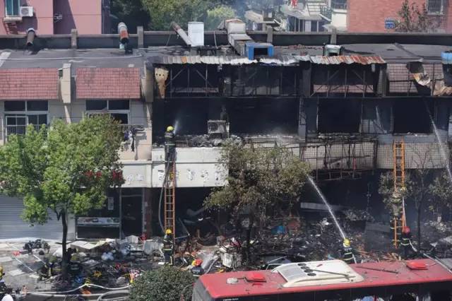 杭州爆炸事件最新圖片，溫馨日常小故事回顧