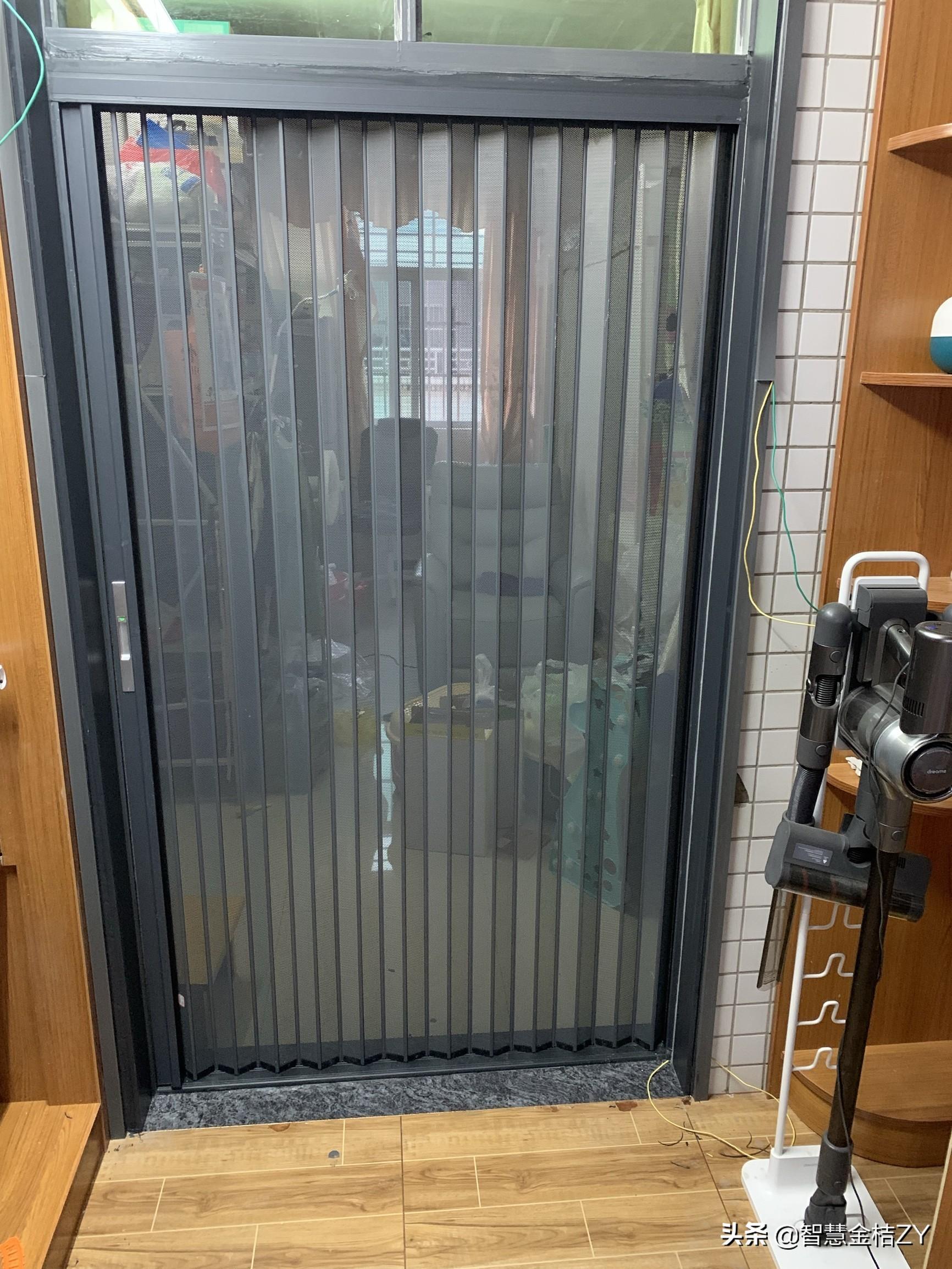 最新折疊門，開啟變化之門，自信邁向成功之路的時(shí)尚之選