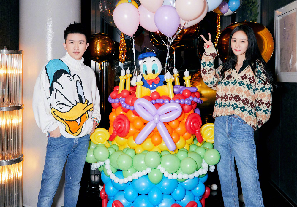 最新生日?qǐng)D片分享，小巷深處的特色小店，生日探索之旅啟程！