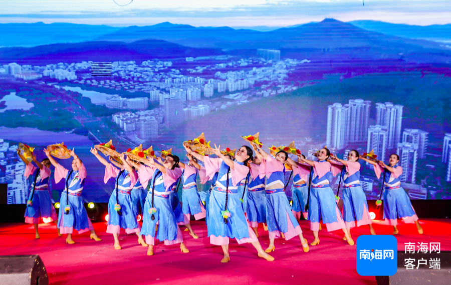 廣場(chǎng)舞2025最新風(fēng)潮，舞動(dòng)你的世界！?