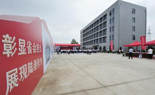 向塘最新動(dòng)態(tài)，科技重塑生活，未來(lái)之光體驗(yàn)之旅