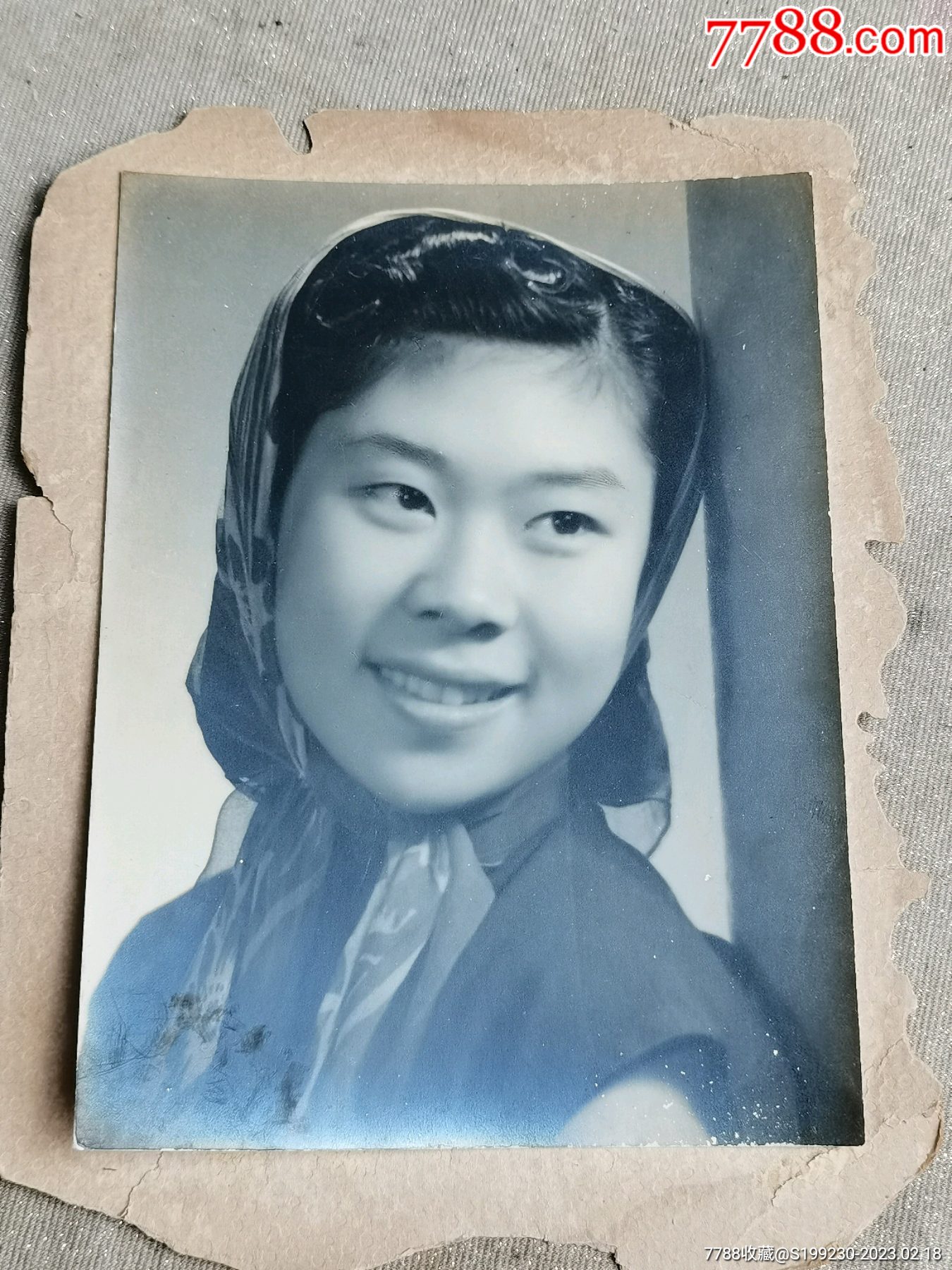 美女老照片的魅力，歷久彌新，時(shí)光見證美麗風(fēng)采